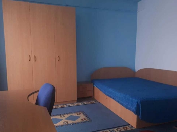 Дава се под наем Едностаен апартамент в Пловдив, Гагарин - 40 кв.м за 153 € - Снимка #1