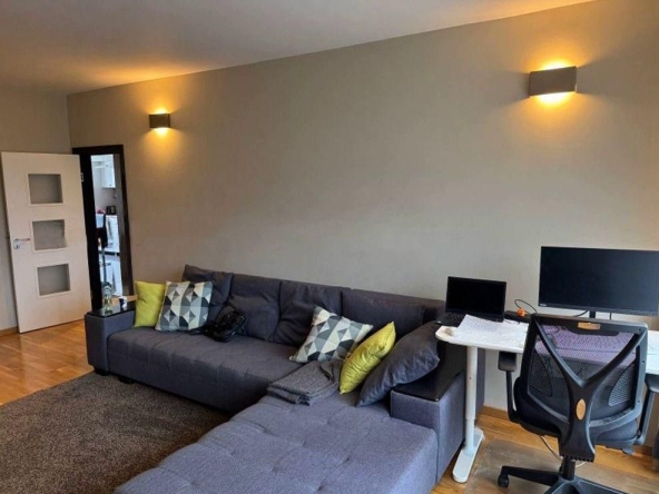 Дава се под наем Четиристаен апартамент в София, Мусагеница - 103 кв.м за 899 € - Снимка #1