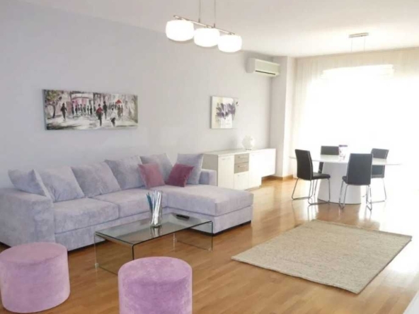 Дава се под наем Тристаен апартамент в Пловдив, Каменица 1 - 84 кв.м за 183.6 € - Снимка #1