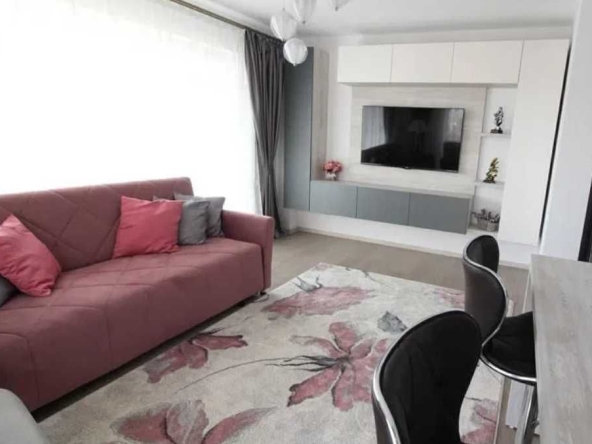 Дава се под наем Четиристаен апартамент в Пловдив, Изгрев - 120 кв.м за 362.1 € - Снимка #1