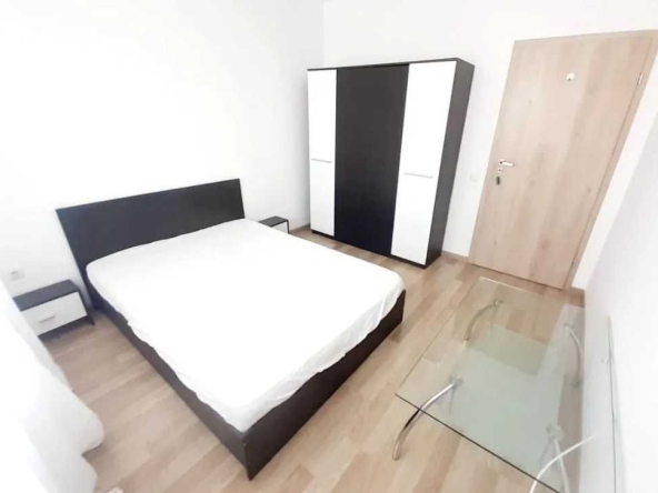 Дава се под наем Тристаен апартамент в Пловдив, Център - 72 кв.м за 178.5 € - Снимка #1