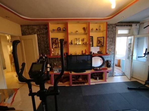 Дава се под наем Четиристаен апартамент в Пловдив, Център - 114 кв.м за 350 € - Снимка #1