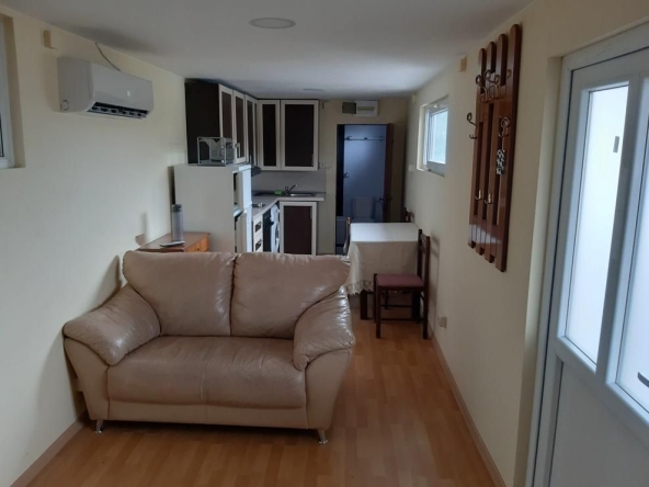 Дава се под наем Къща в София, Люлин 6 - 32 кв.м за 325 € - Снимка #1