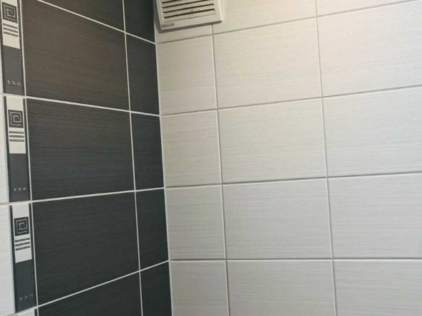 Двустаен апартамент в Русе, Дружба 3 - 64 кв.м за 1250 €/кв.м - Снимка #1