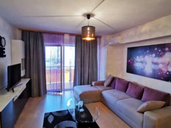 Дава се под наем Двустаен апартамент в Пловдив, Център - 47 кв.м за 137.7 € - Снимка #1