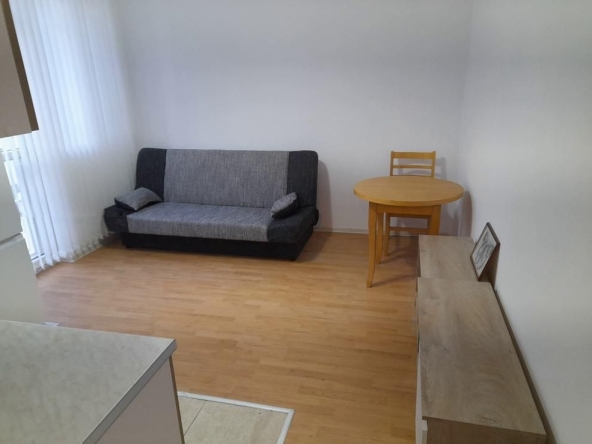 Дава се под наем Двустаен апартамент в София, Център - 44 кв.м за 450 € - Снимка #1