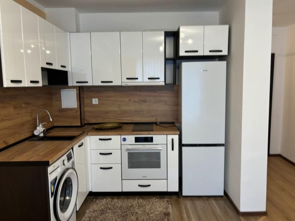 Дава се под наем Двустаен апартамент в Пловдив, Център - 70 кв.м за 480 € - Снимка #1