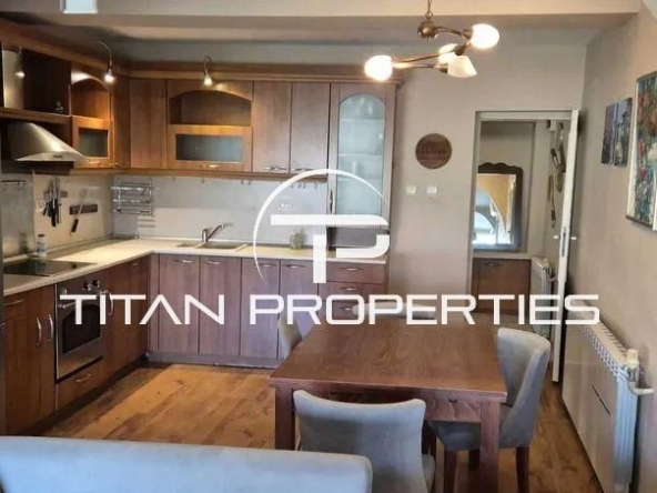 Дава се под наем Тристаен апартамент в Варна, Център - 85 кв.м за 400 € - Снимка #1