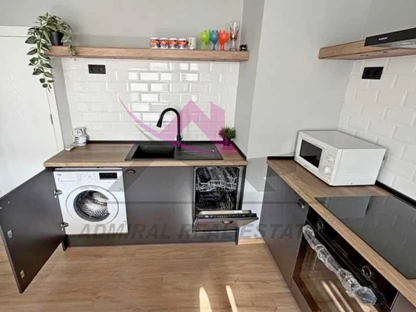 Дава се под наем Тристаен апартамент в Варна, Цветен квартал - 65 кв.м за 700 € - Снимка #1