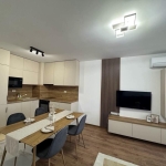 Дава се под наем Тристаен апартамент в Пловдив, Южен - 101 кв.м за 650 € - Снимка #1