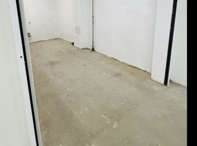 Дава се под наем Гараж / Паркомясто в София, Студентски град - 20 кв.м за 99 € - Снимка #1
