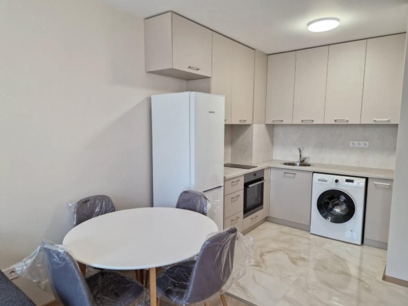 Дава се под наем Двустаен апартамент в София, Малинова долина - 55 кв.м за 770 € - Снимка #1