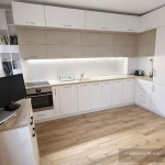 Дава се под наем Двустаен апартамент в Варна, Гръцка махала - 65 кв.м за 398.82 € - Снимка #1