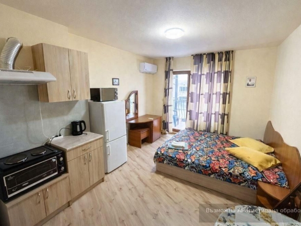 Дава се под наем Едностаен апартамент в к.к. Св.Св. Константин и Елена - 40 кв.м за 309.06 € - Снимка #1