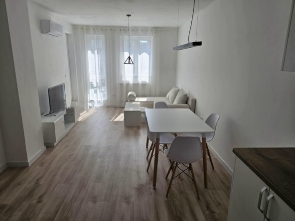 Дава се под наем Двустаен апартамент в София, Обеля - 72 кв.м за 499 € - Снимка #1