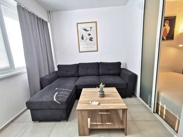 Дава се под наем Двустаен апартамент в Велико Търново, Център - 40 кв.м за 255 € - Снимка #1