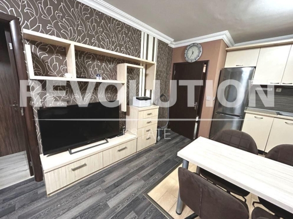 Дава се под наем Тристаен апартамент в Варна, Възраждане 1 - 80 кв.м за 750 € - Снимка #1