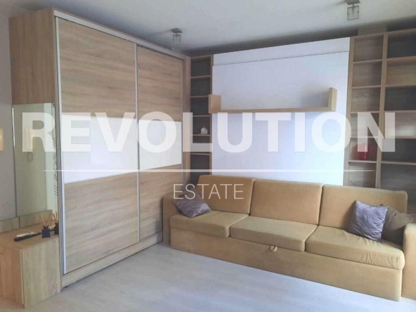 Дава се под наем Едностаен апартамент в Варна, Бриз - 35 кв.м за 359.04 € - Снимка #1