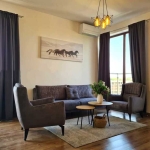 Дава се под наем Двустаен апартамент в Пловдив, Кършияка - 101 кв.м за 600 € - Снимка #1