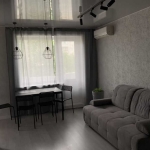 Дава се под наем Двустаен апартамент в Пловдив, Център - 60 кв.м за 316.2 € - Снимка #1