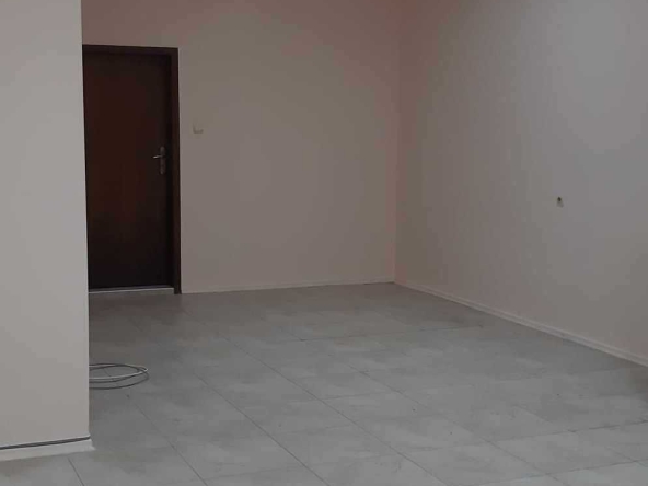 Дава се под наем Офис в Търговище, Вароша - 55 кв.м за 204 € - Снимка #1