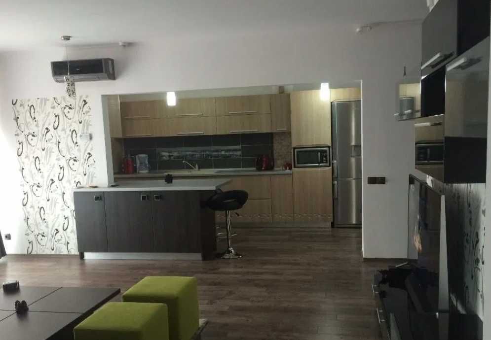 Дава се под наем  в Пловдив, Младежки Хълм - 20 кв.м за 99.45 € - Снимка #1