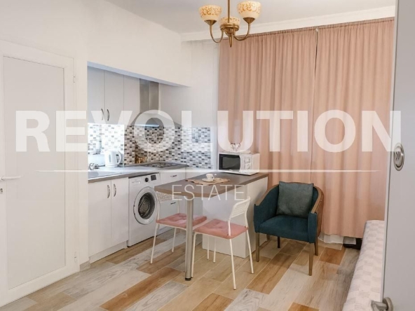 Дава се под наем Едностаен апартамент в Варна, Гръцка махала - 20 кв.м за 350 € - Снимка #1