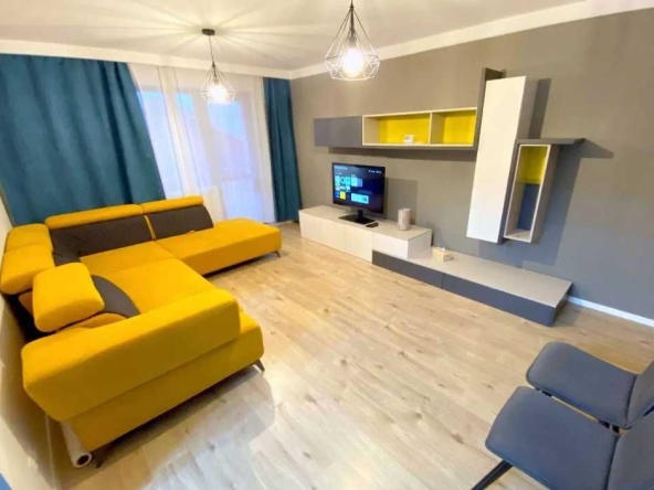 Дава се под наем Двустаен апартамент в Пловдив, Младежки Хълм - 45 кв.м за 173.4 € - Снимка #1