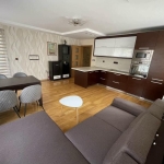 Дава се под наем Тристаен апартамент в Пловдив, Център - 90 кв.м за 575 € - Снимка #1