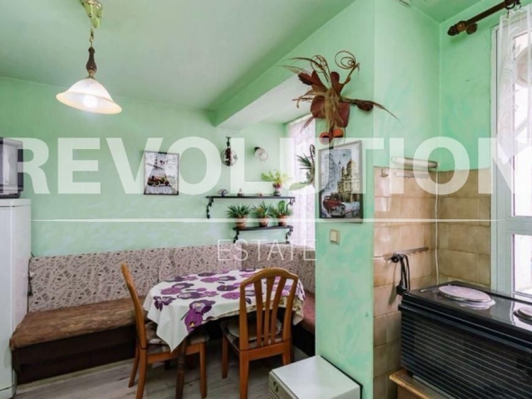 Дава се под наем Тристаен апартамент в Варна, Спортна зала - 90 кв.м за 600 € - Снимка #1