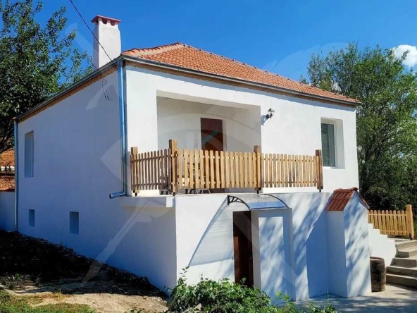 Къща в с. Бодрово, Област Хасково - 110 кв.м за 187 €/кв.м - Снимка #1