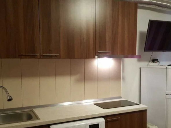 Дава се под наем Едностаен апартамент в Пловдив, Каменица 1 - 40 кв.м за 168.3 € - Снимка #1