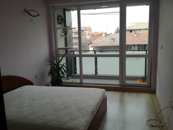 Дава се под наем Двустаен апартамент в Пловдив, Мараша - 45 кв.м за 204 € - Снимка #1