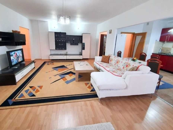 Дава се под наем Двустаен апартамент в Пловдив, Гагарин - 65 кв.м за 331.5 € - Снимка #1