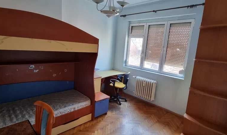 Дава се под наем Тристаен апартамент в София, Център - 110 кв.м за 899лв € - Снимка #4