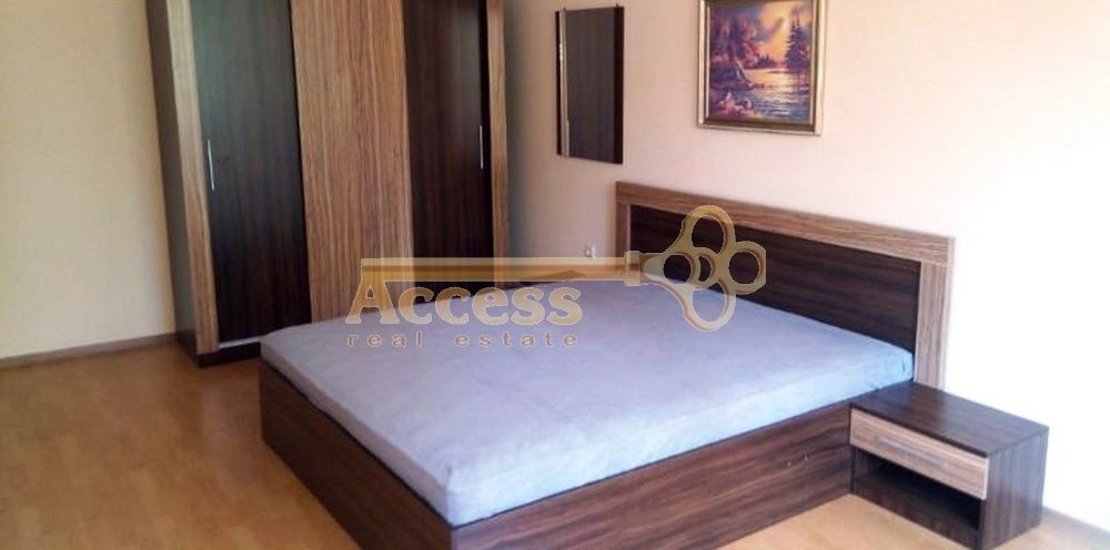 Дава се под наем Двустаен апартамент в Варна, Бриз - 90 кв.м за 300 € - Снимка #5