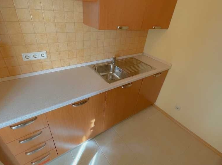 Тристаен апартамент в Поморие - 128 кв.м за 508 €/кв.м - Снимка #6