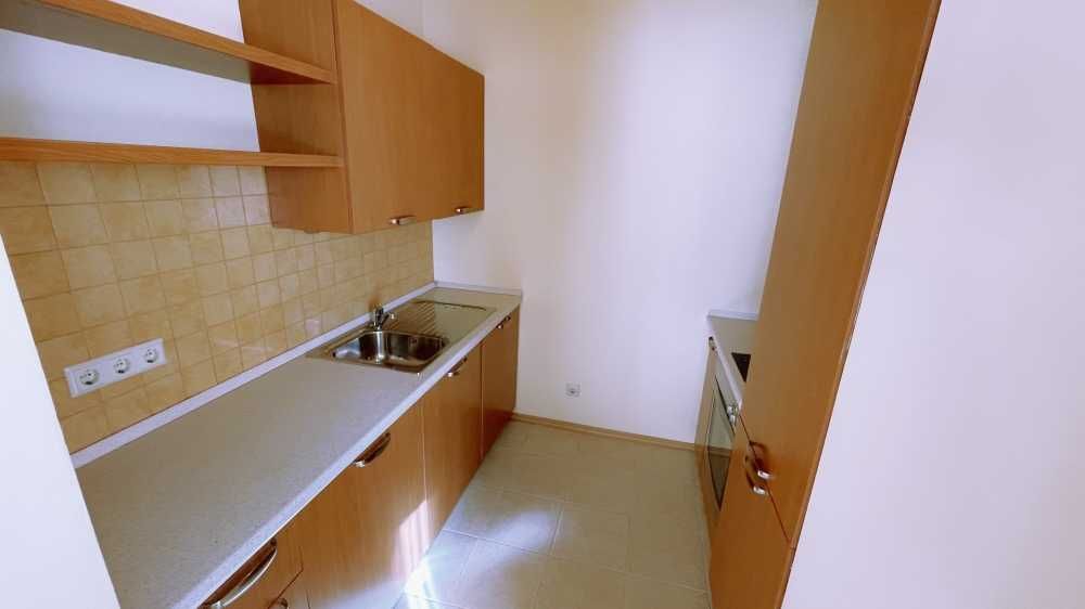 Тристаен апартамент в Поморие - 128 кв.м за 508 €/кв.м - Снимка #8