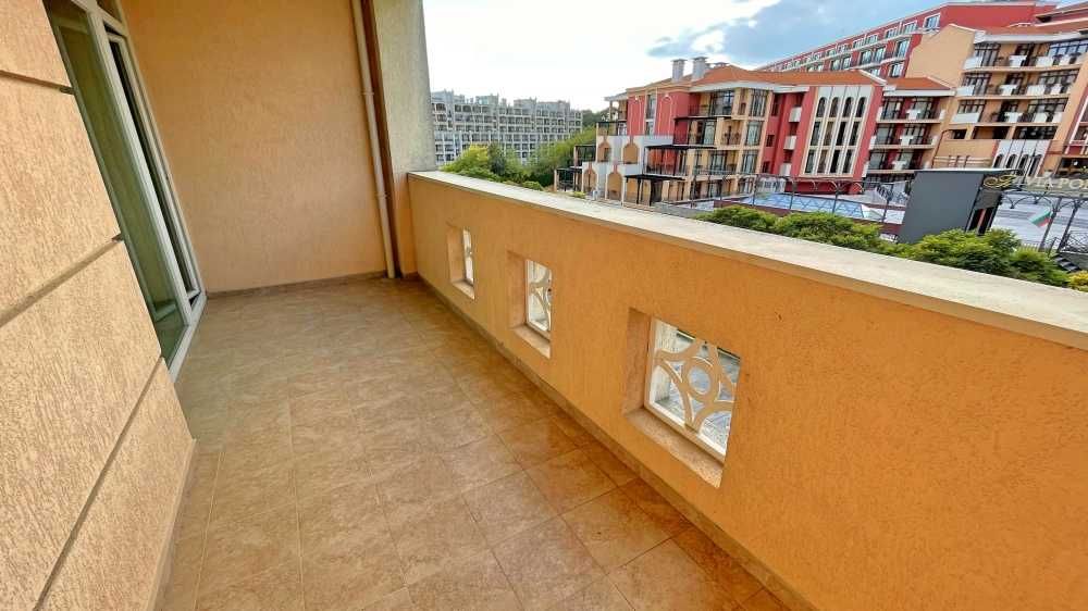 Тристаен апартамент в Поморие - 128 кв.м за 508 €/кв.м - Снимка #19