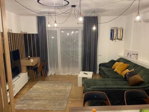 Дава се под наем Двустаен апартамент в Пловдив, Център - 60 кв.м за 360лв € - Снимка #1