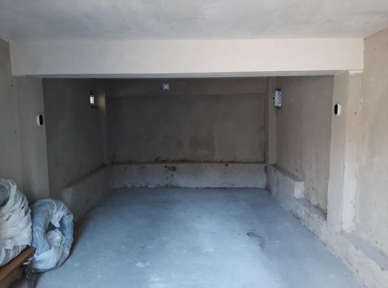 Гараж / Паркомясто в Хасково, Училищни - 20 кв.м за 1050 €/кв.м - Снимка #2