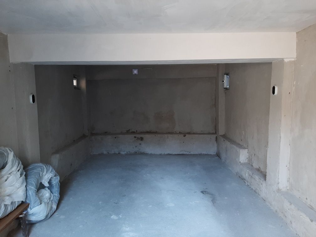 Гараж / Паркомясто в Хасково, Училищни - 20 кв.м за 1050 €/кв.м - Снимка #2