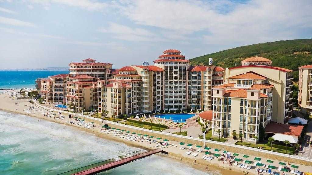 Тристаен апартамент в к.к. Елените - 119 кв.м за 1009 €/кв.м - Снимка #15