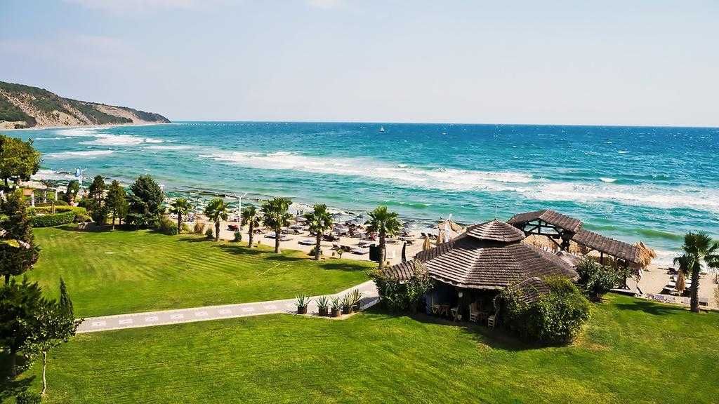 Тристаен апартамент в к.к. Елените - 119 кв.м за 1009 €/кв.м - Снимка #23