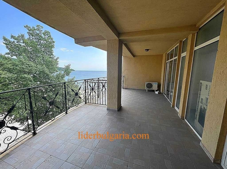 Тристаен апартамент в к.к. Елените - 119 кв.м за 1009 €/кв.м - Снимка #2