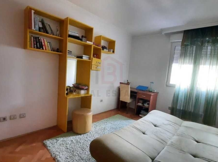 Дава се под наем Тристаен апартамент в Пловдив, Тракия - 76 кв.м за 170 € - Снимка #5