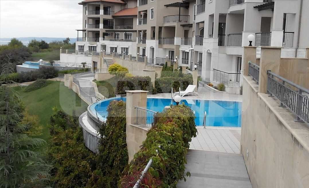 Тристаен апартамент в Каварна - 122 кв.м за 1386 €/кв.м - Снимка #3