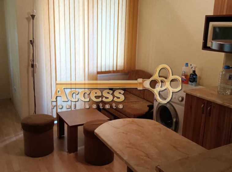 Дава се под наем Едностаен апартамент в Варна, ВИНС - 40 кв.м за 200 € - Снимка #2