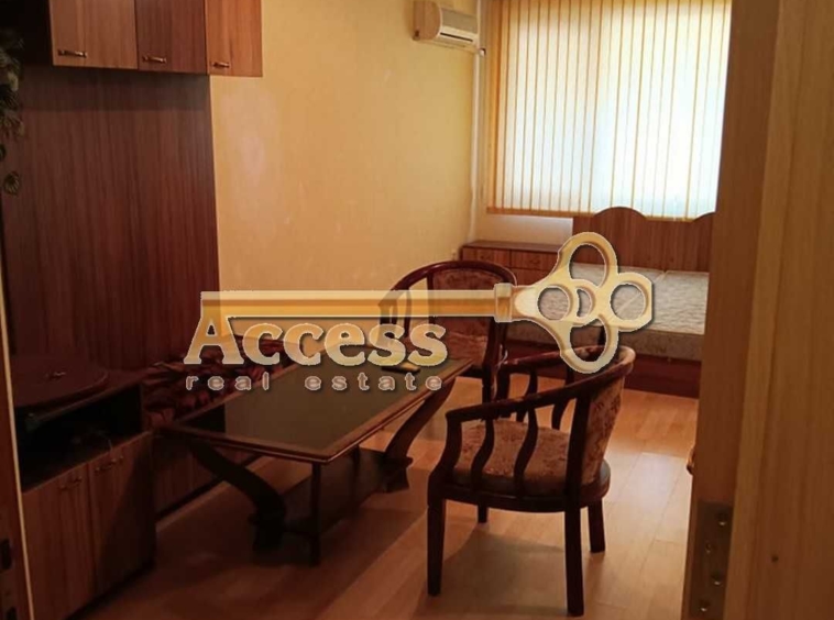 Дава се под наем Едностаен апартамент в Варна, ВИНС - 40 кв.м за 200 € - Снимка #4