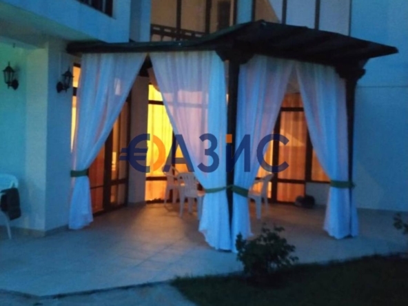 Къща в Каблешково - 179 кв.м за 922 €/кв.м - Снимка #1